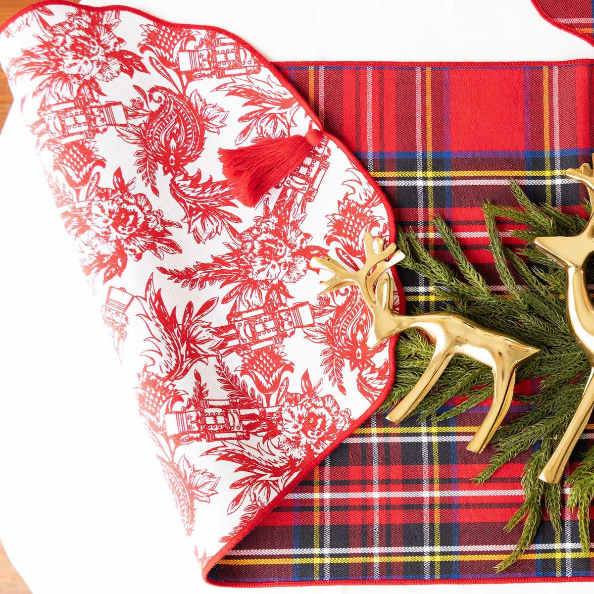 8 Oak Lane Nutcracker Toile Reversible Tassel Table Runner