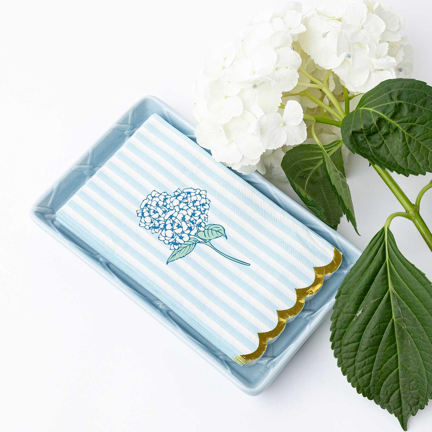8 Oak Lane Hydrangea Stem Paper Guest Towel