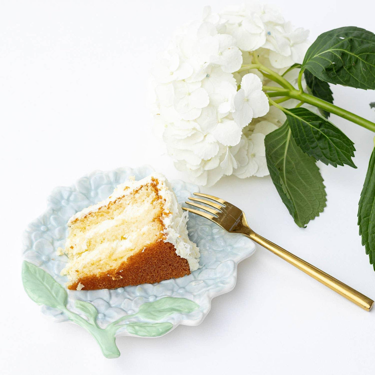 8 Oak Lane Hydrangea Dish
